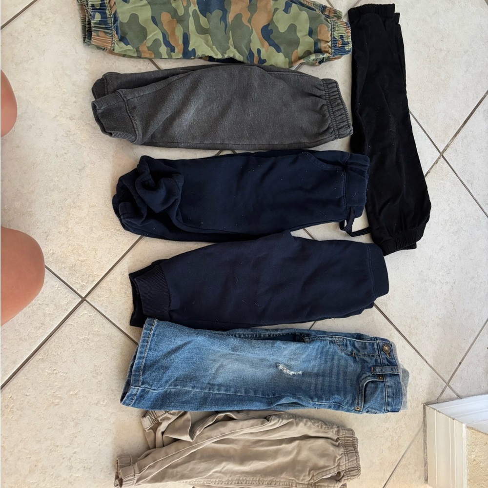 Levi's Kids Navy, Black, Gray & Camo Jogger Pants Set